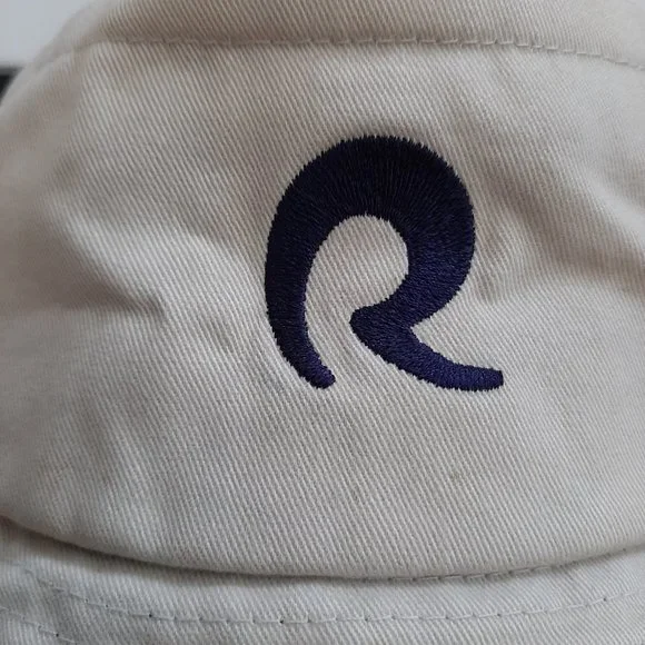 Hat - Picture 6 of 9